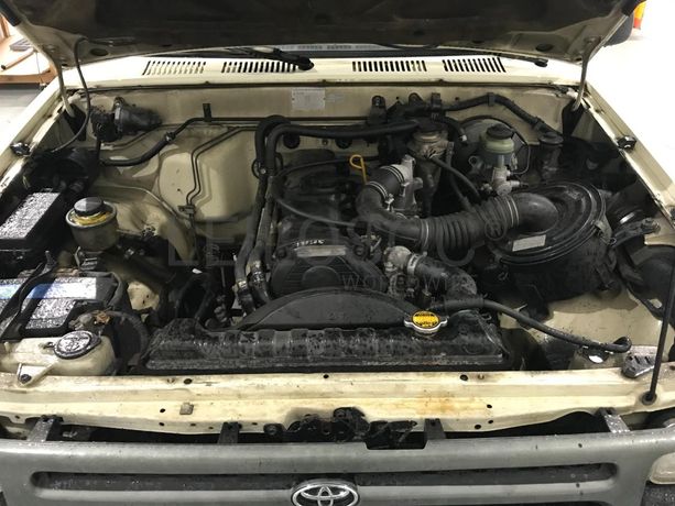 Toyota Hilux 2.4D · Ano 1992