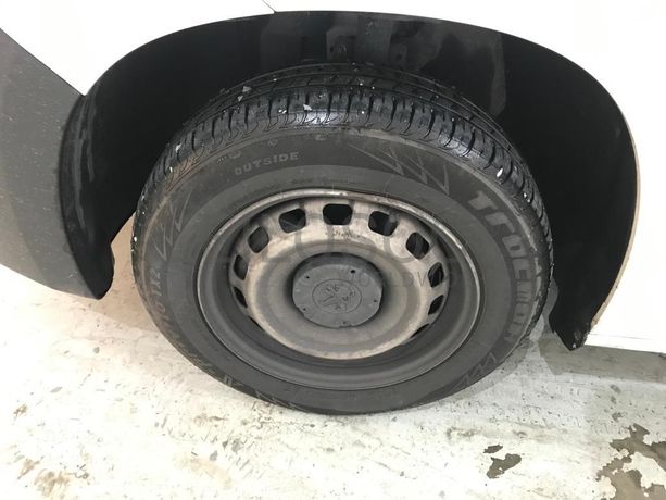 Peugeot Partner 1.5 HDI · Ano 2021