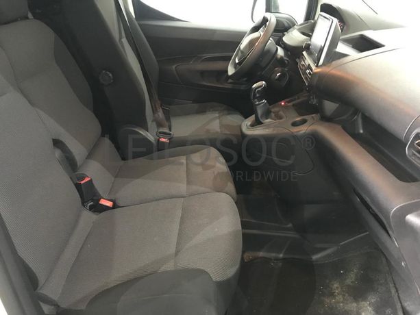 Peugeot Partner 1.5 HDI · Ano 2021