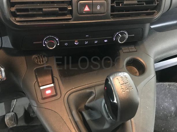 Peugeot Partner 1.5 HDI · Ano 2021