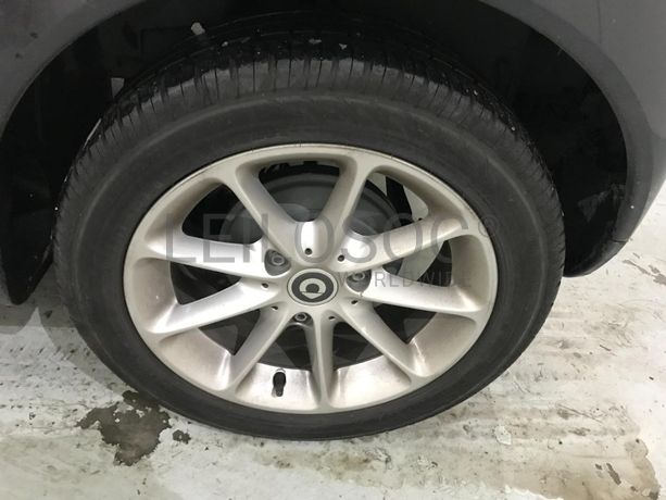 Smart For Two MHD 1.0 · Paredes