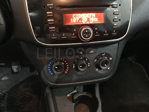 Fiat Punto 1.2 · Ano 2016