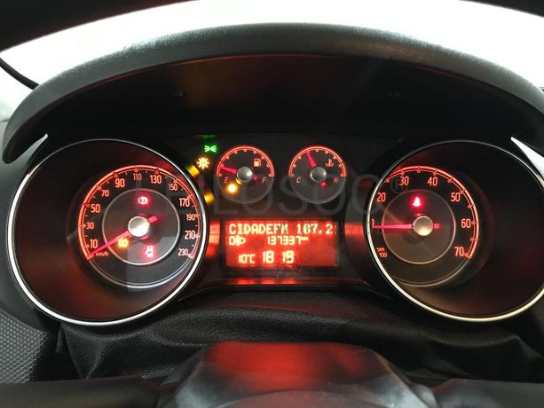 Fiat Punto 1.2 · Ano 2016