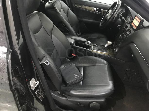 Mercedes C220 CDI 2.2 · Ano 2008