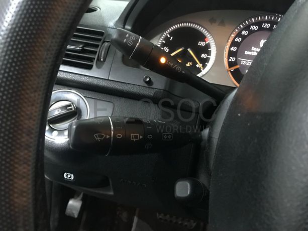 Mercedes C220 CDI 2.2 · Ano 2008