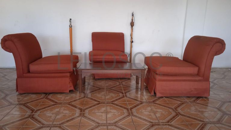 Mobiliário de lar ·