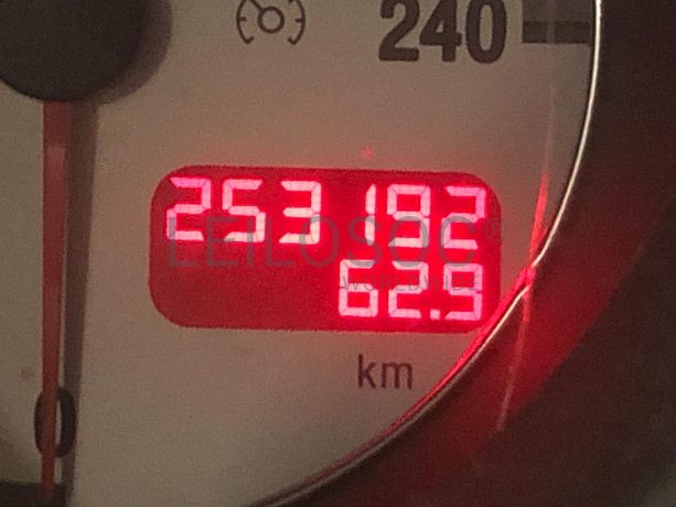 Alfa Romeo 1.9 JTD · Ano 2005