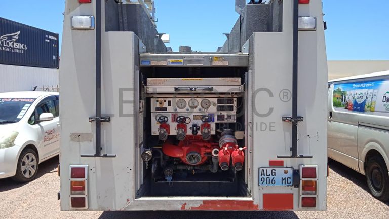 Autotanque Mercedes Benz Atego ·