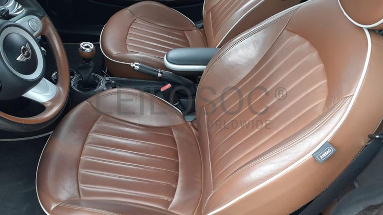 Mini Cooper D · Ano 2010