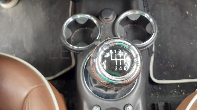 Mini Cooper D · Ano 2010