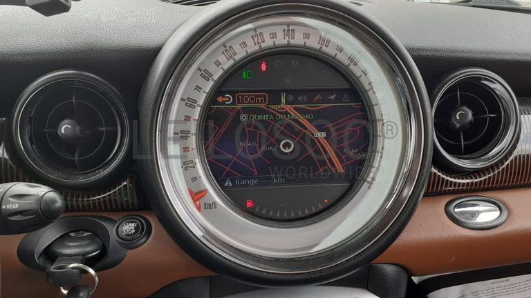 Mini Cooper D · Ano 2010