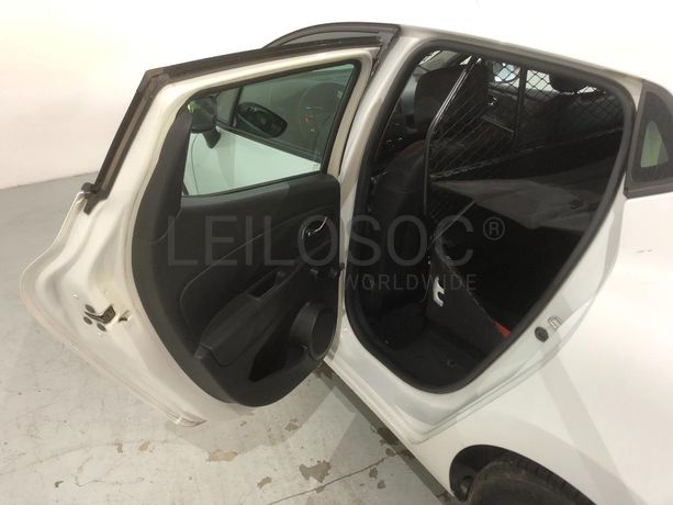 Renault Clio · Ano 2013