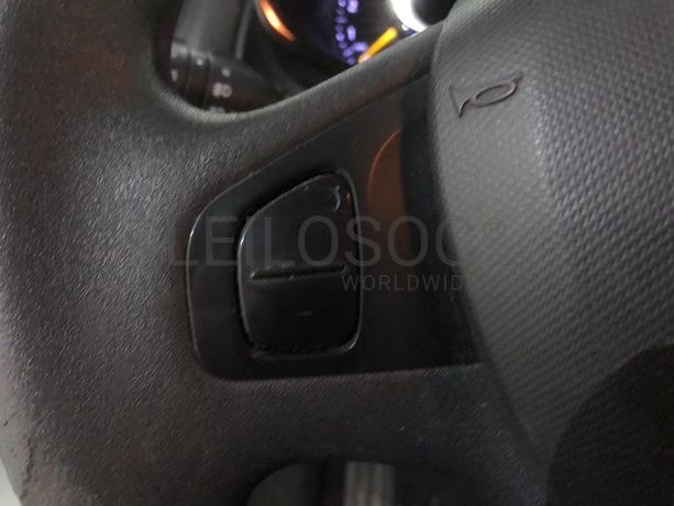 Renault Clio · Ano 2013
