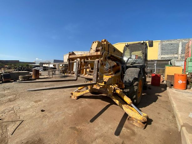Telescópico JCB TH535