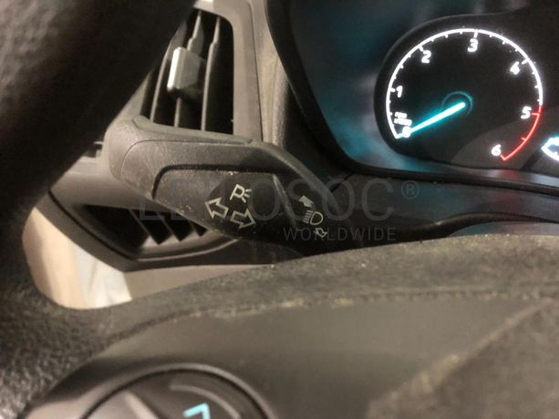 Ford Transit Connect 1.5 TDCI · Ano 2021