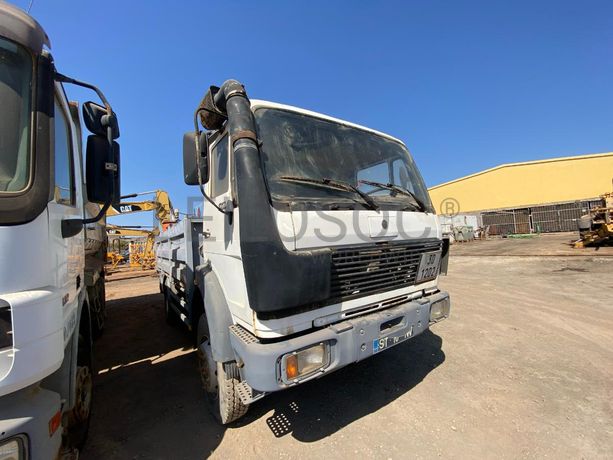 Camião Basculante 26 T (4X2)