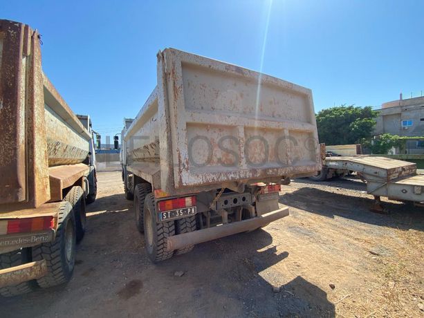 Camião Basculante 26 T (4X2)