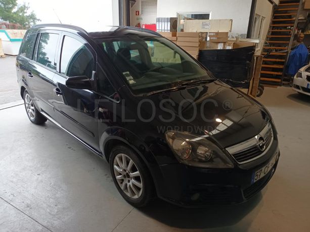 Opel Zafira 1.9 CDTI · Ano 2006