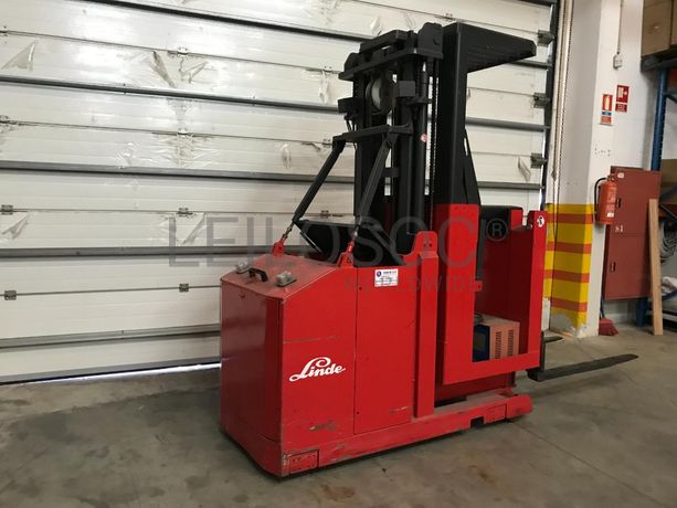 Empilhador Retrátil Linde · Ano 1993