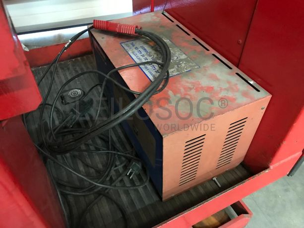 Empilhador Retrátil Linde · Ano 1993