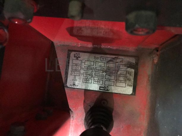 Empilhador Retrátil Linde · Ano 1993