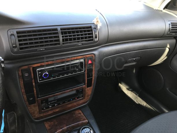 Volkswagen Passat 1.9 TDI · Ano 2004