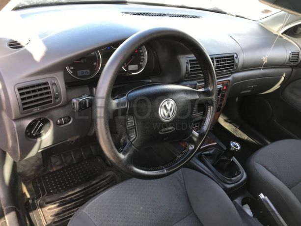 Volkswagen Passat 1.9 TDI · Ano 2004