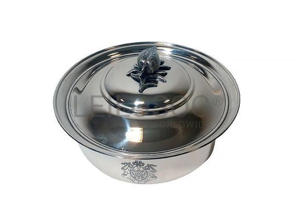 Taça em prata com brasão