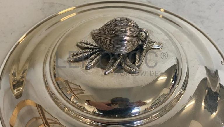 Taça em prata com brasão