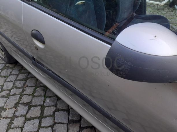 Peugeot 206 1.1 · Ano 1998