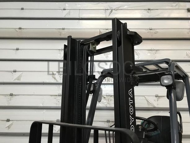 Empilhador Toyota 42-7GF18 · Ano  2000