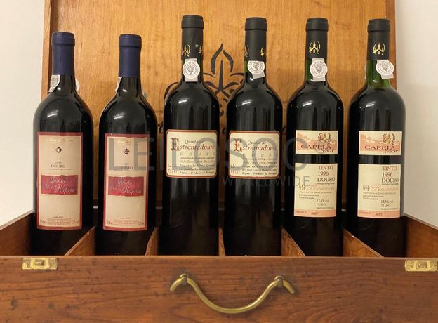 Coleção de 6 Garrafas de Vinho Tinto -  'JMV'