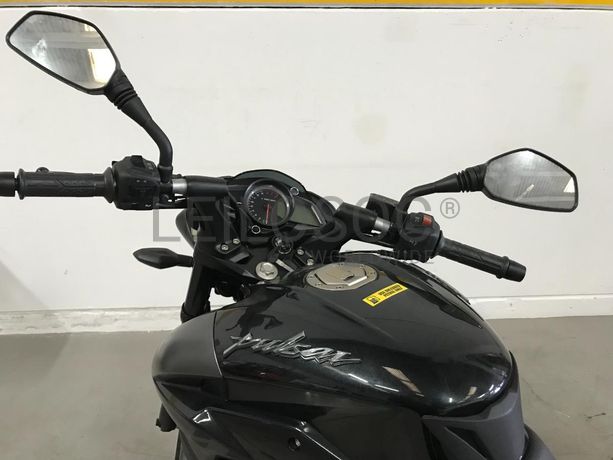 Bajaj Pulsar NS 200 FI ABS