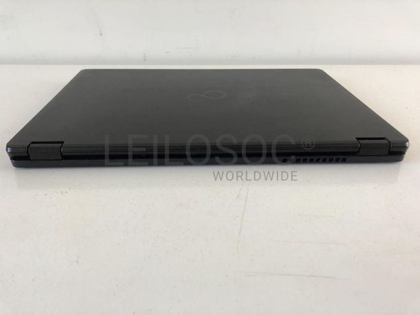 Portátil Fujitsu U747