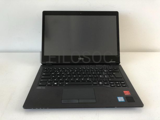 Portátil Fujitsu U747