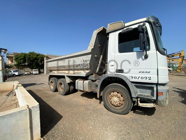 Camião Basculante 26 T (4X2)