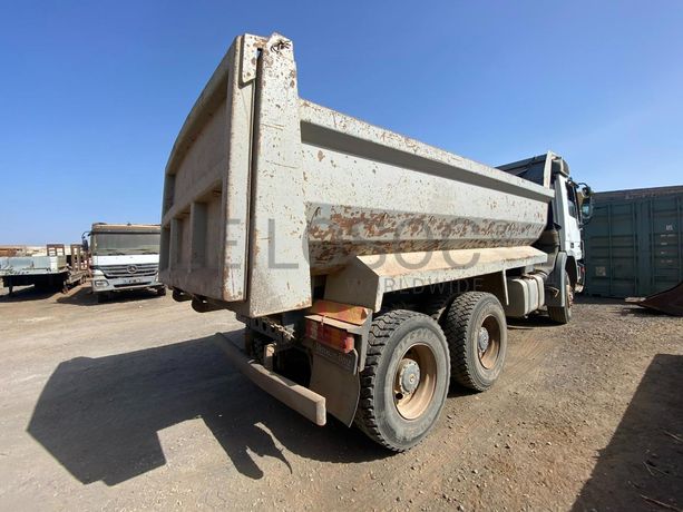 Camião Basculante 26 T (4X2)