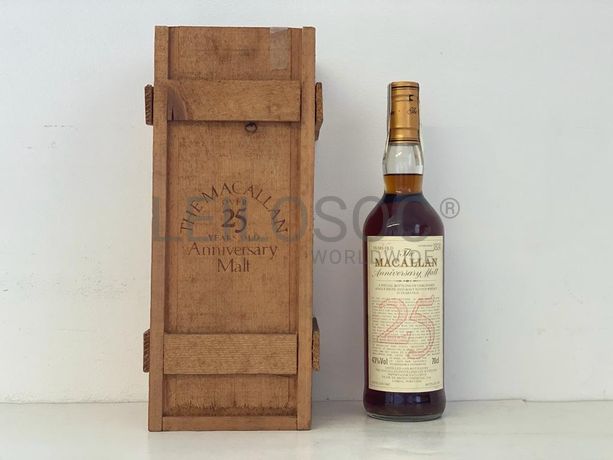 Whisky 'The Macallan Anniversary Malt'