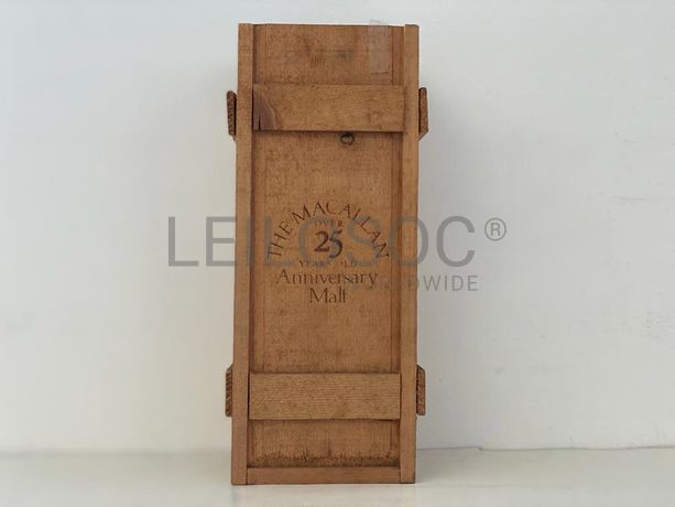 Whisky 'The Macallan Anniversary Malt'