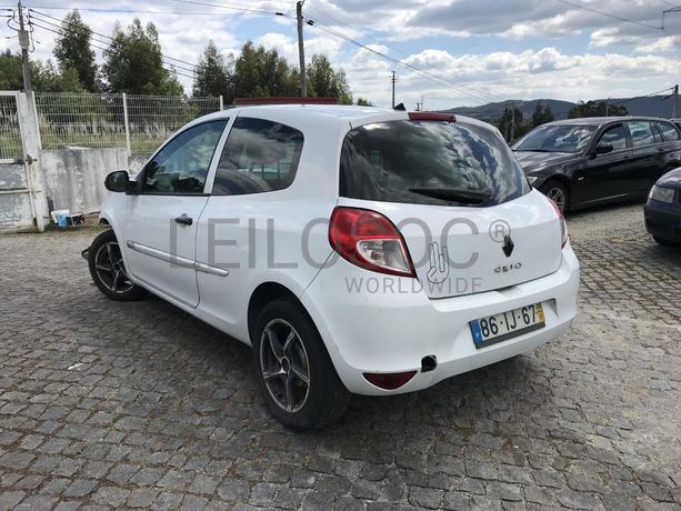 Renault Clio 1.5 DCI · Ano 2009