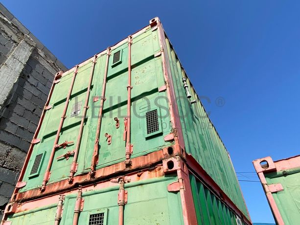 Contentor marítimo  ·