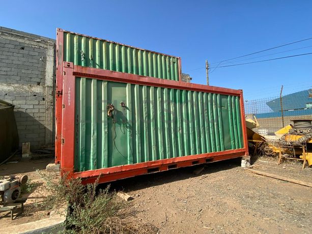 Contentor marítimo  ·