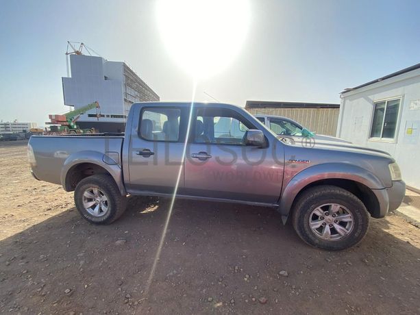 FORD XLT ·