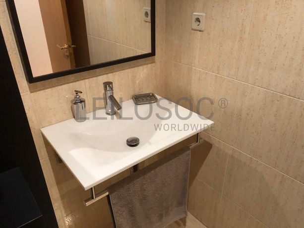 Apartamento T3 com Garagem  · Vila Nova de Gaia