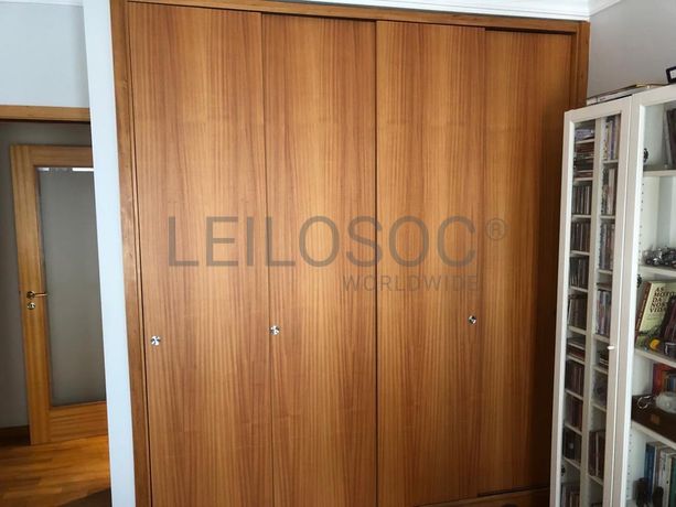 Apartamento T3 com Garagem  · Vila Nova de Gaia