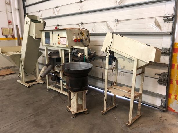 Máquina Eletrónica Escolher Rolhas · Sistema Alimentação