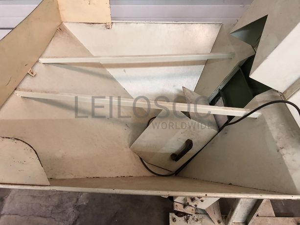 Máquina Eletrónica Escolher Rolhas · Sistema Alimentação