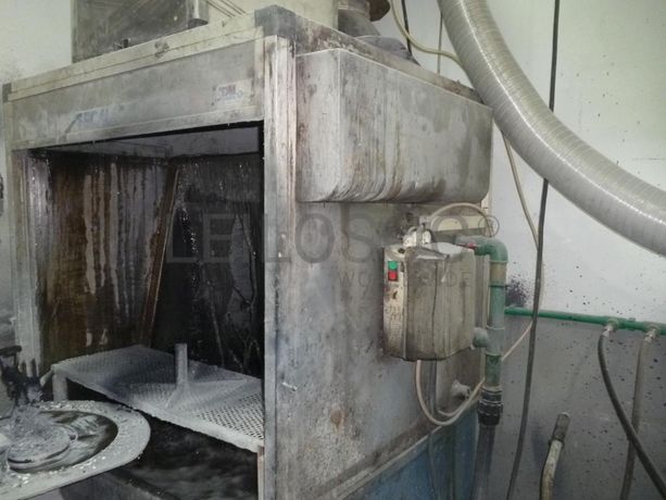 Cabine de pintura + bombas de mexer