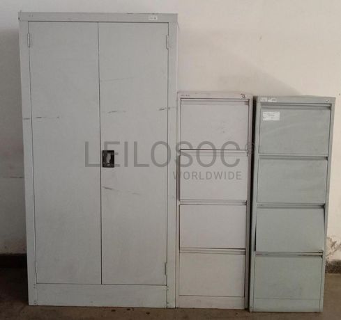 Mobiliário de escritório ·