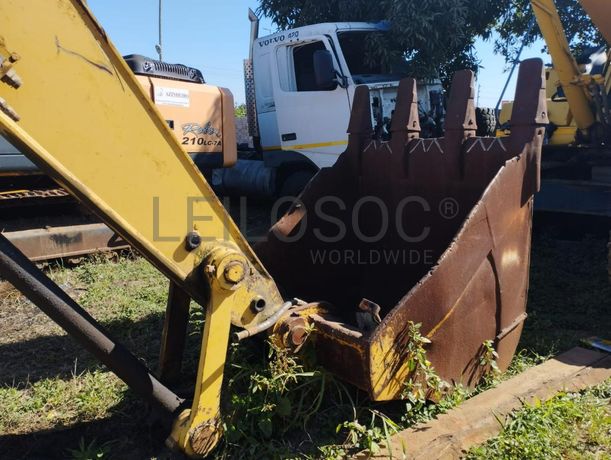 Giratório Komatsu ·